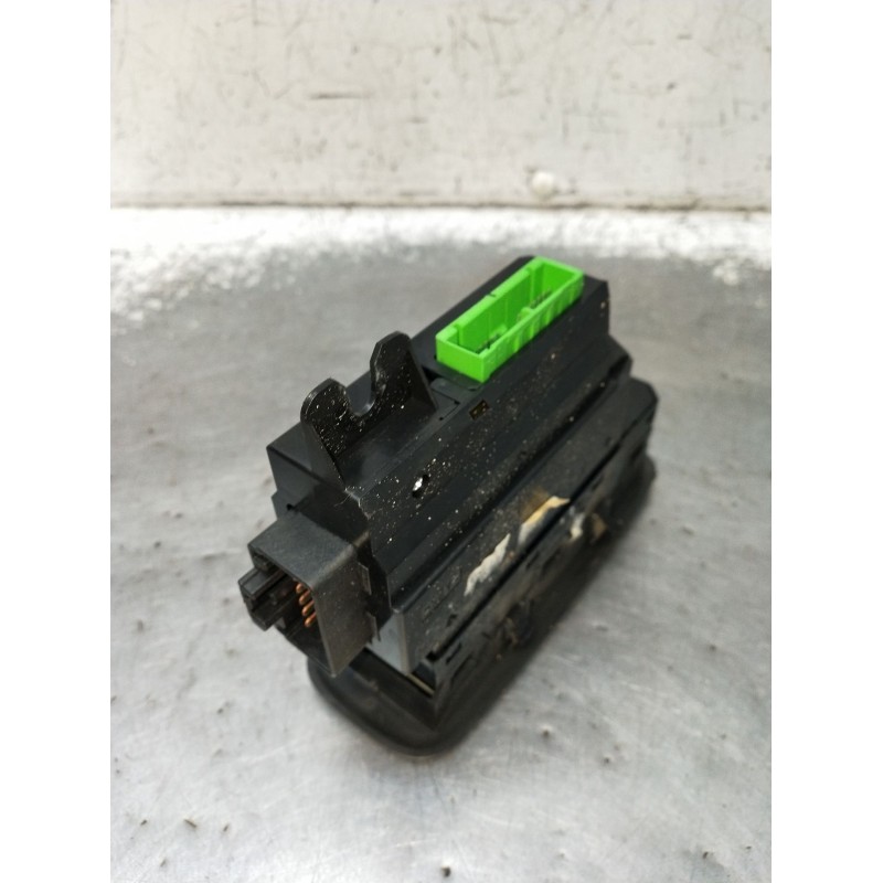 Recambio de mando elevalunas delantero izquierdo para volvo xc90 i (275) d5 awd referencia OEM IAM 09193383 5P 2002