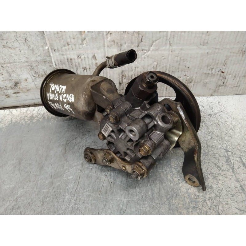 Recambio de bomba direccion para toyota yaris (ncp1/nlp1/scp1) 1.4 d-4d linea luna referencia OEM IAM   