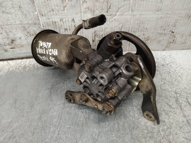 Recambio de bomba direccion para toyota yaris (ncp1/nlp1/scp1) 1.4 d-4d linea luna referencia OEM IAM   