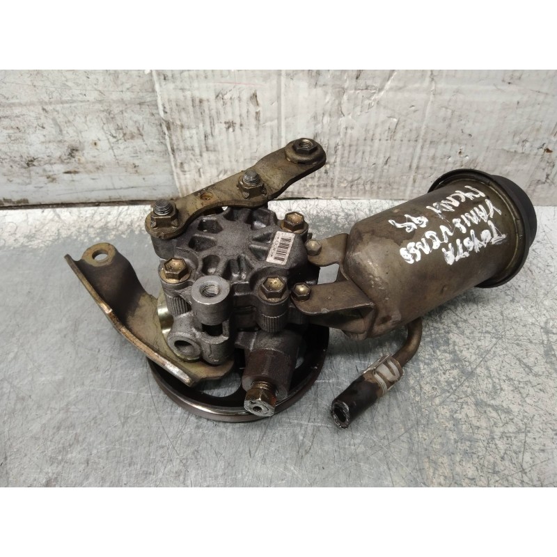 Recambio de bomba direccion para toyota yaris (ncp1/nlp1/scp1) 1.4 d-4d linea luna referencia OEM IAM   