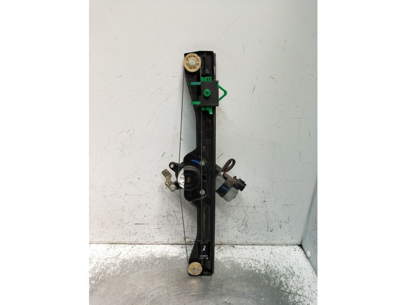 Recambio de elevalunas delantero derecho para fiat linea (323_, 110_) 1.3 d multijet (323axb11, 323axb1a) referencia OEM IAM 517
