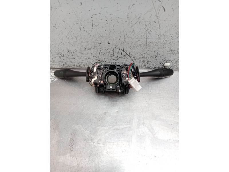Recambio de mando luces para tata xenon 2.2 dci referencia OEM IAM   