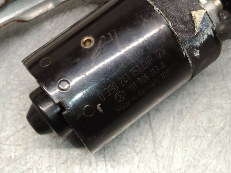 Recambio de motor limpia delantero para volkswagen bora berlina (1j2) highline referencia OEM IAM 0390241151 1J1955113A 