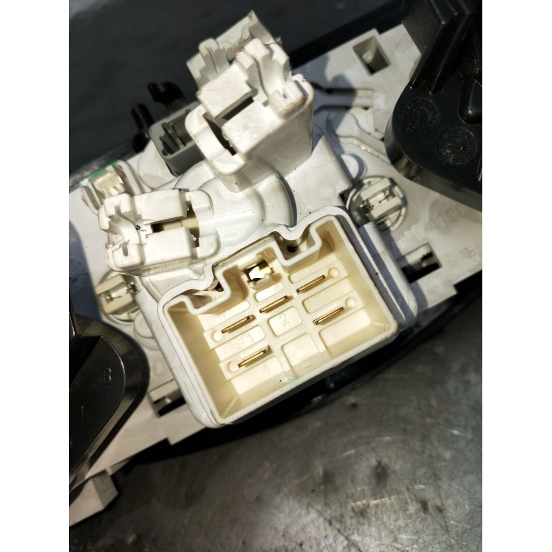 Recambio de mando calefaccion / aire acondicionado para dacia dokker furgoneta/monovolumen 1.5 dci (feaj) referencia OEM IAM 5P3