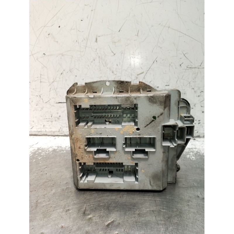 Recambio de caja reles / fusibles para fiat linea (323_, 110_) 1.3 d multijet (323axb11, 323axb1a) referencia OEM IAM 51799849  