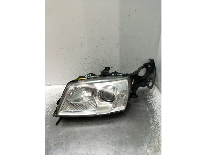 Recambio de faro izquierdo para saab 9-5 station wagon (ys3e) 2.2 tid referencia OEM IAM 89010466 12755263 XENON 