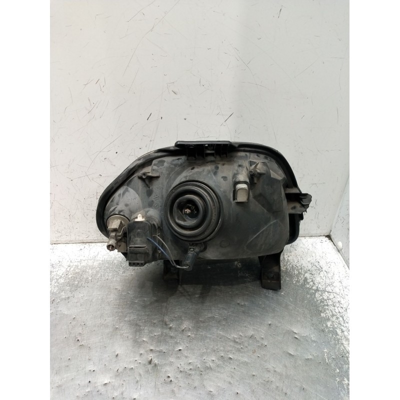 Recambio de faro izquierdo para renault clio ii (bb_, cb_) 1.9 d (b/cb0e, bb0j) referencia OEM IAM 67735091  