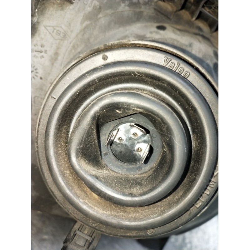 Recambio de faro izquierdo para renault clio ii (bb_, cb_) 1.9 d (b/cb0e, bb0j) referencia OEM IAM 67735091  