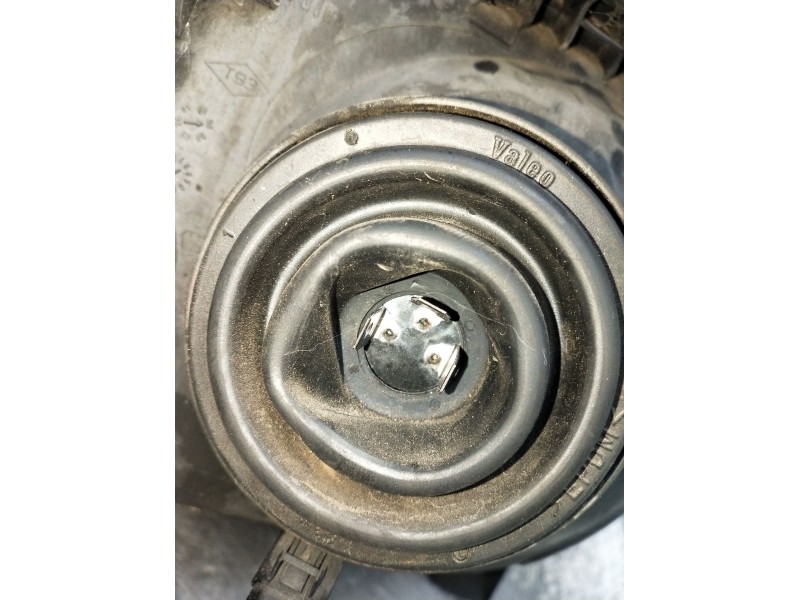 Recambio de faro izquierdo para renault clio ii (bb_, cb_) 1.9 d (b/cb0e, bb0j) referencia OEM IAM 67735091  