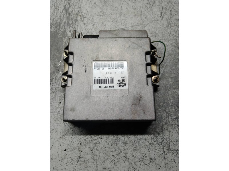 Recambio de centralita motor uce para peugeot 306 berlina 3/5 puertas (s1) xt referencia OEM IAM IAW8P10 9621213880 16238014
