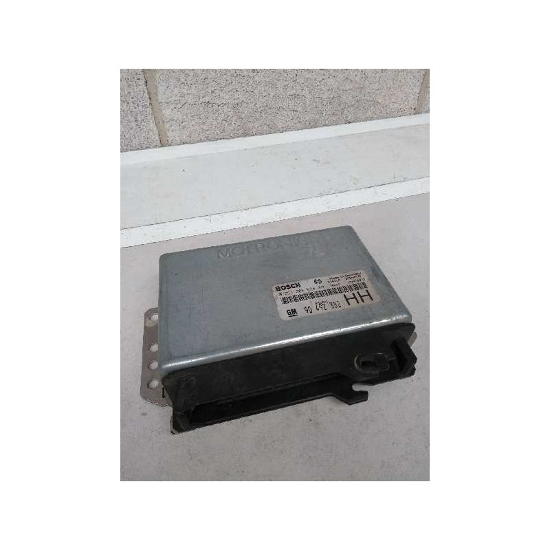 Recambio de centralita motor uce para opel omega b 2.5 v6 cat (l80) referencia OEM IAM 0261203588 90492382 HH