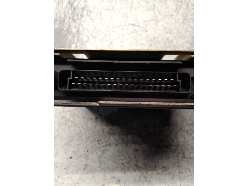 Recambio de centralita motor uce para peugeot 306 berlina 3/5 puertas (s1) xt referencia OEM IAM IAW8P10 9621213880 16238014