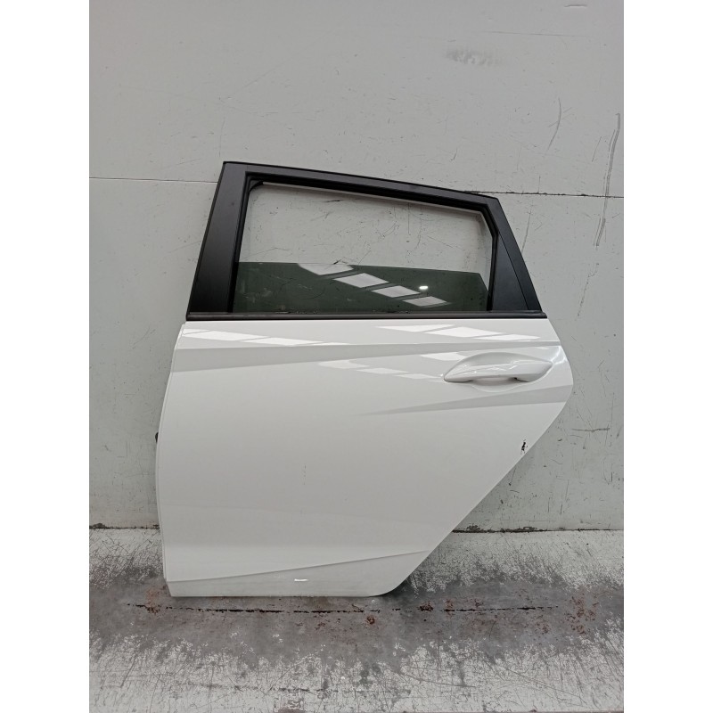 Recambio de puerta trasera izquierda para hyundai i20 iii (bc3, bi3) 1.0 t-gdi referencia OEM IAM  5P 