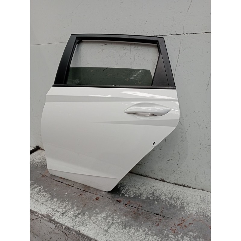 Recambio de puerta trasera izquierda para hyundai i20 iii (bc3, bi3) 1.0 t-gdi referencia OEM IAM  5P 