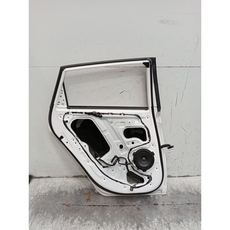 Recambio de puerta trasera izquierda para hyundai i20 iii (bc3, bi3) 1.0 t-gdi referencia OEM IAM  5P 