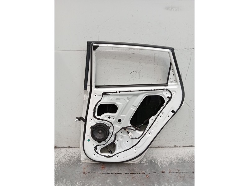 Recambio de puerta trasera derecha para hyundai i20 iii (bc3, bi3) 1.0 t-gdi referencia OEM IAM  5P 