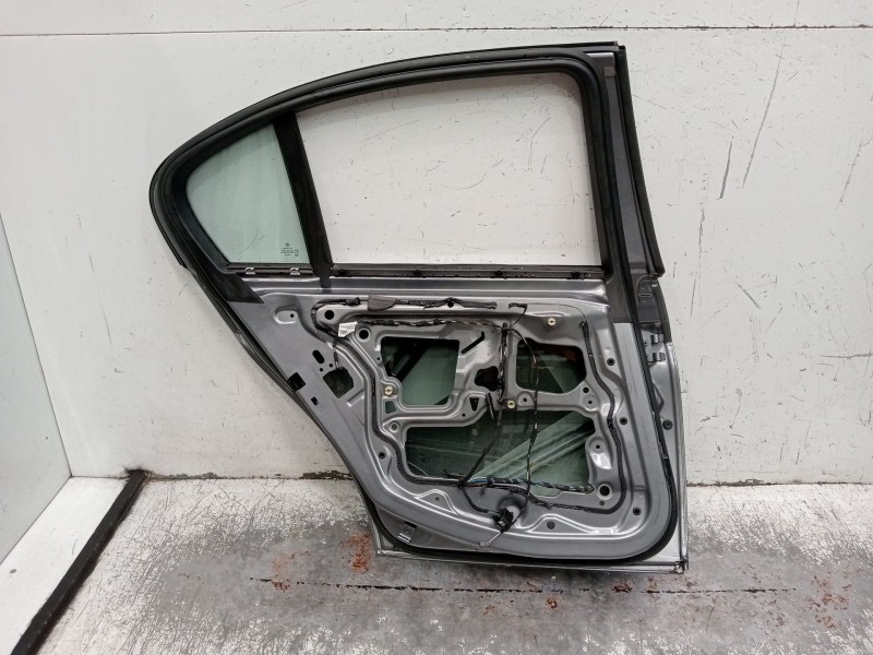 Recambio de puerta trasera izquierda para bmw 3 (e90) 318 d referencia OEM IAM   