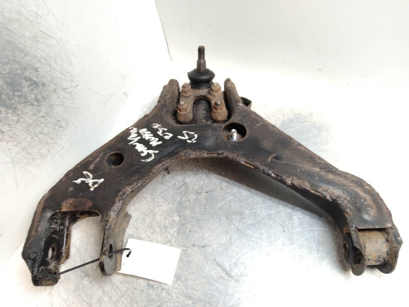 Recambio de brazo suspension inferior delantero derecho para ssangyong musso referencia OEM IAM   