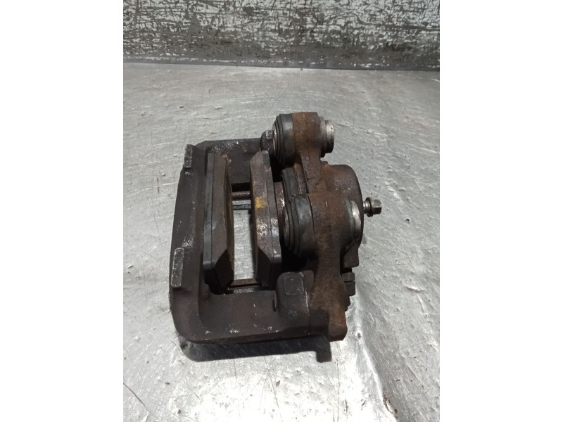 Recambio de pinza freno delantera derecha para opel ascona c (j82) 2.0 i cat (f11, m11, f68, m68) referencia OEM IAM   
