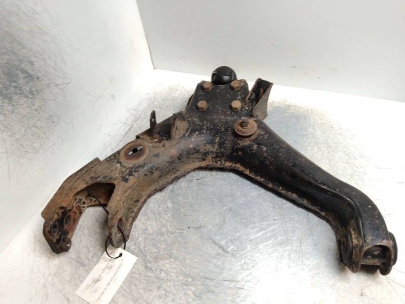 Recambio de brazo suspension inferior delantero izquierdo para ssangyong musso referencia OEM IAM   