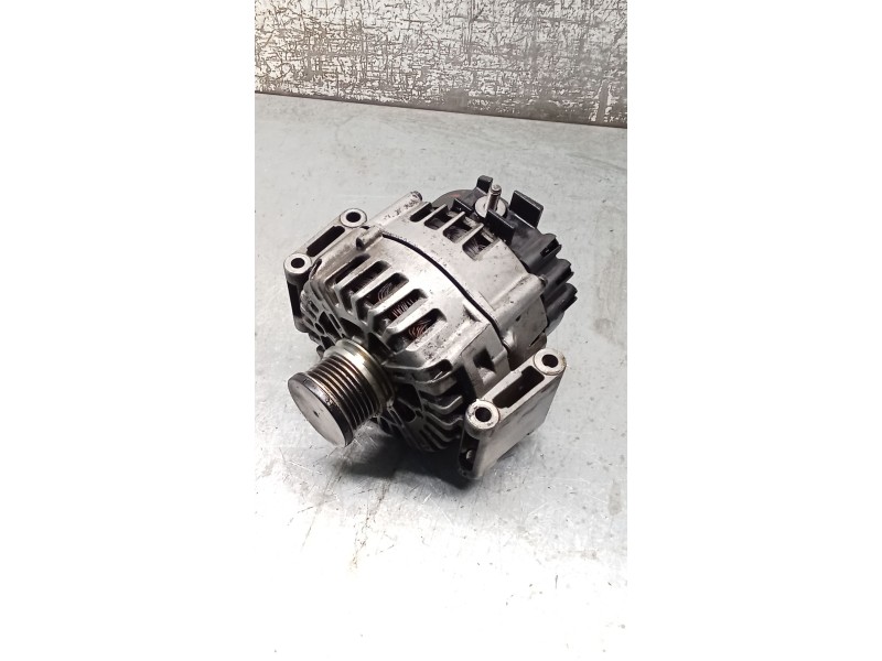 Recambio de alternador para mercedes-benz clase e (w212) e 220 cdi / bluetec (212.001, 212.002) referencia OEM IAM A0131546802  