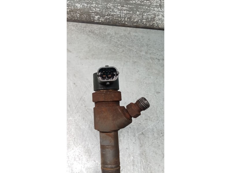 Recambio de inyector para saab 9-3 station wagon (e50) 1.9 tid referencia OEM IAM 0445110243  BOSCH