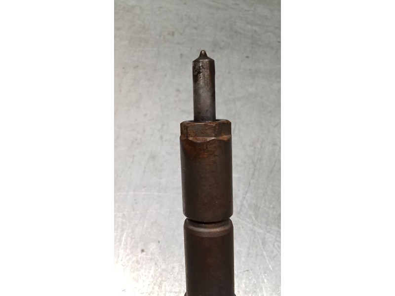 Recambio de inyector para saab 9-3 station wagon (e50) 1.9 tid referencia OEM IAM 0445110243  BOSCH