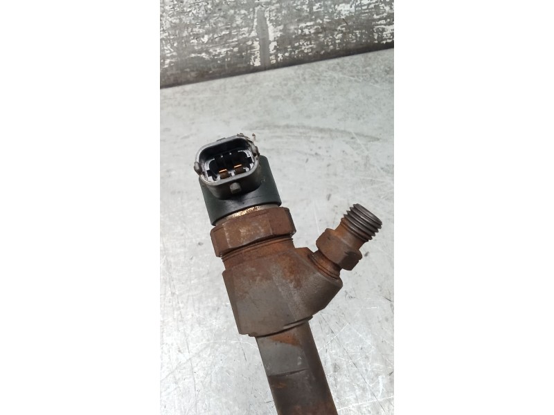 Recambio de inyector para saab 9-3 station wagon (e50) 1.9 tid referencia OEM IAM 0445110243  BOSCH