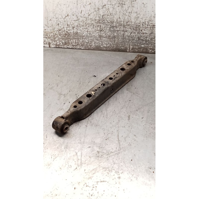 Recambio de brazo suspension inferior trasero derecho para renault koleos i (hy_) 2.0 dci (hy0k) referencia OEM IAM   08