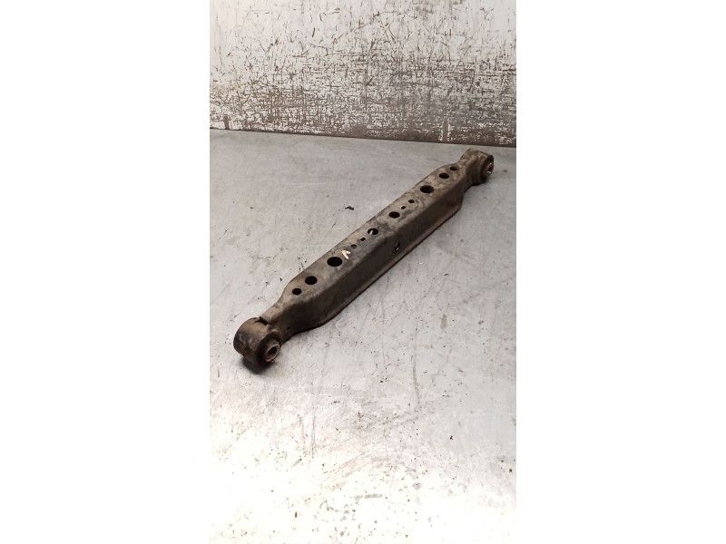 Recambio de brazo suspension inferior trasero derecho para renault koleos i (hy_) 2.0 dci (hy0k) referencia OEM IAM   08