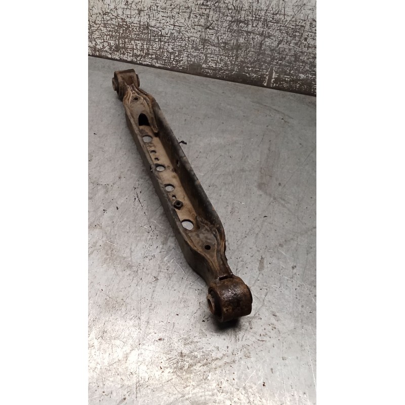 Recambio de brazo suspension inferior trasero derecho para renault koleos i (hy_) 2.0 dci (hy0k) referencia OEM IAM   08