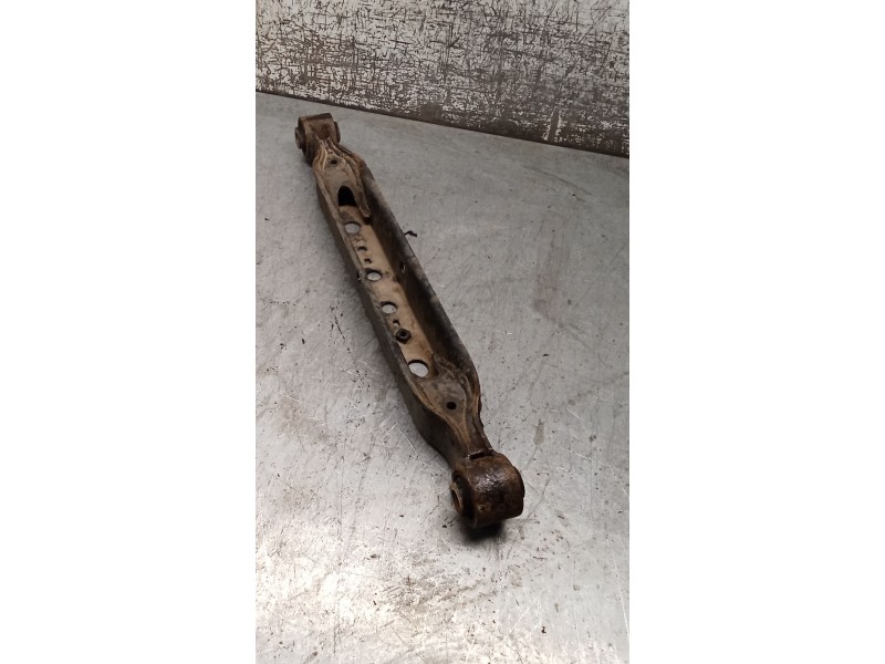 Recambio de brazo suspension inferior trasero derecho para renault koleos i (hy_) 2.0 dci (hy0k) referencia OEM IAM   08