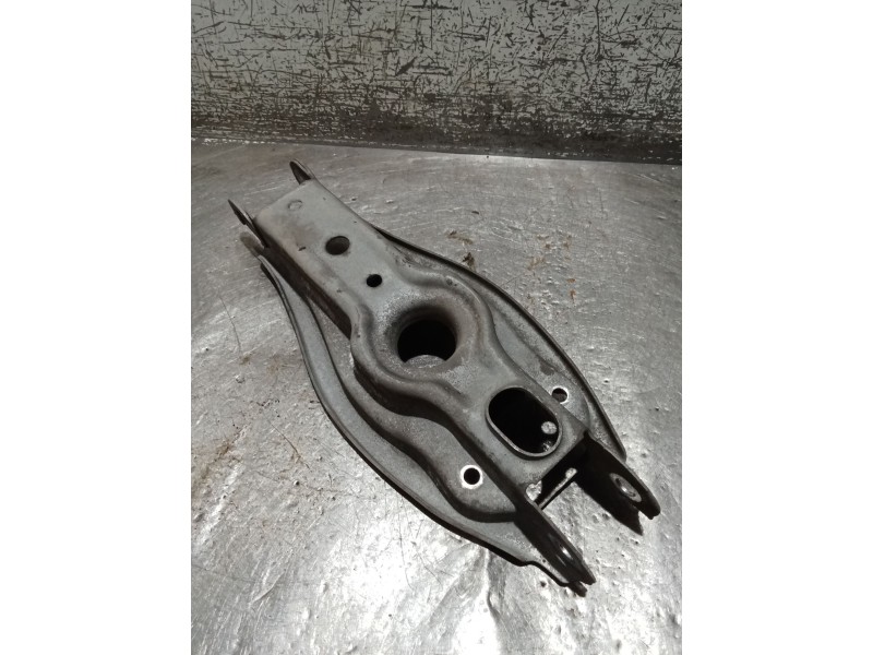 Recambio de brazo suspension inferior trasero izquierdo para bmw 3 (e90) 318 d referencia OEM IAM  08 POSTERIOR
