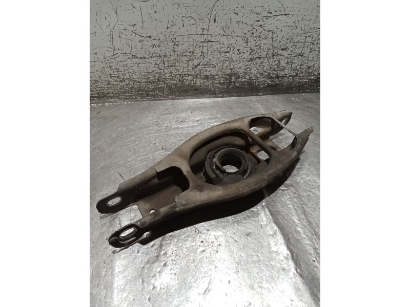 Recambio de brazo suspension inferior trasero derecho para bmw 3 (e90) 318 d referencia OEM IAM  08 POSTERIOR
