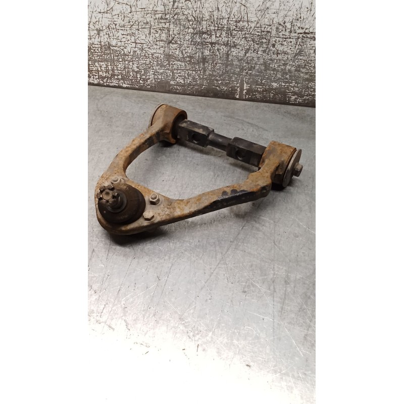 Recambio de brazo suspension superior delantero izquierdo para tata xenon 2.2 dci referencia OEM IAM   08