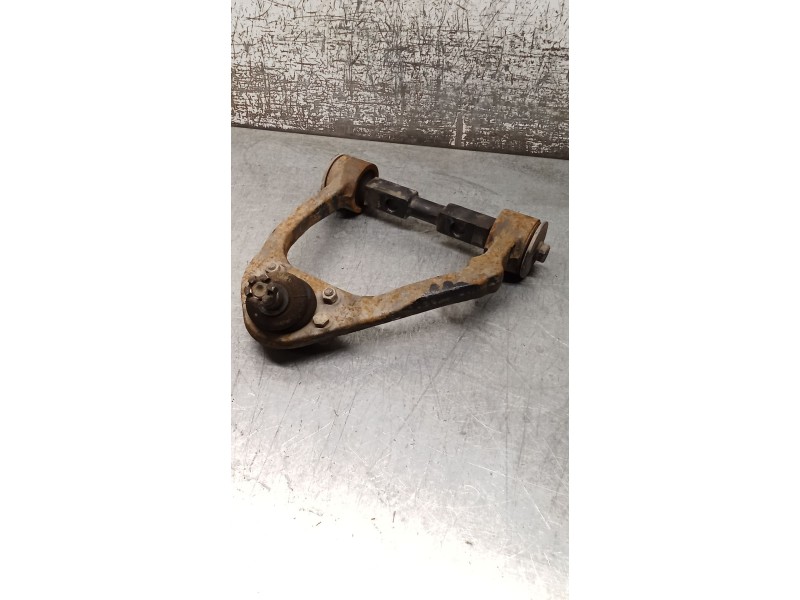 Recambio de brazo suspension superior delantero izquierdo para tata xenon 2.2 dci referencia OEM IAM   08