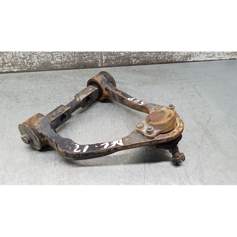 Recambio de brazo suspension superior delantero izquierdo para tata xenon 2.2 dci referencia OEM IAM   08