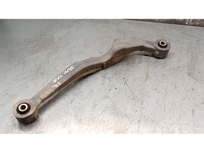 Recambio de brazo suspension superior trasero izquierdo para renault koleos i (hy_) 2.0 dci (hy0k) referencia OEM IAM   08