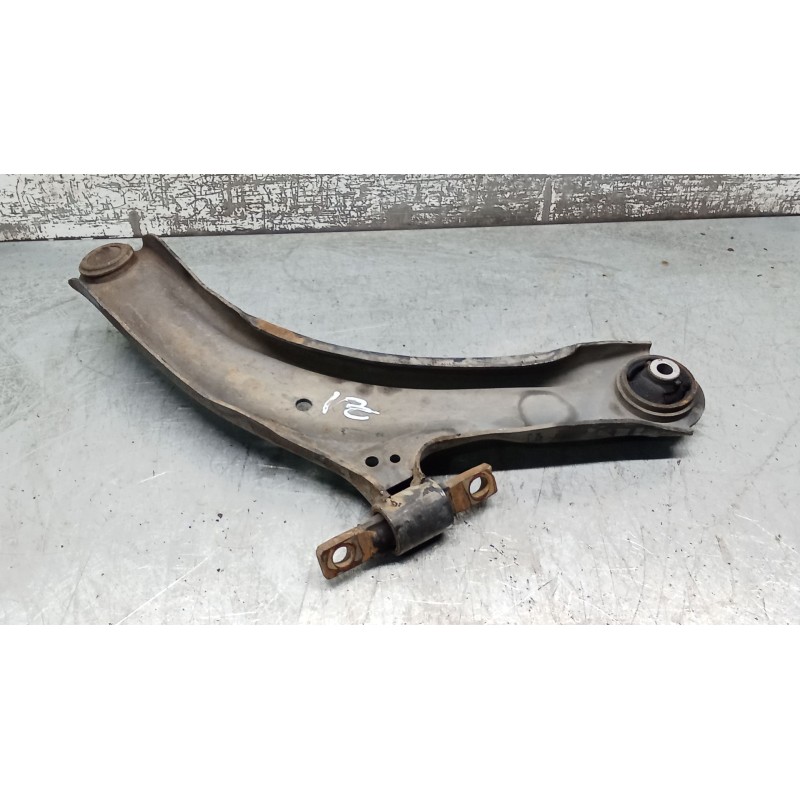 Recambio de brazo suspension inferior delantero izquierdo para renault koleos i (hy_) 2.0 dci (hy0k) referencia OEM IAM   08