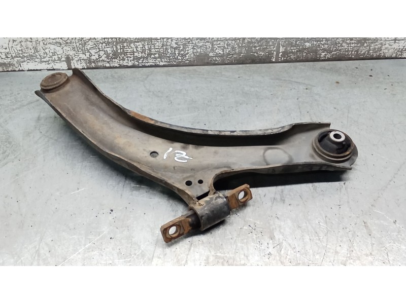 Recambio de brazo suspension inferior delantero izquierdo para renault koleos i (hy_) 2.0 dci (hy0k) referencia OEM IAM   08