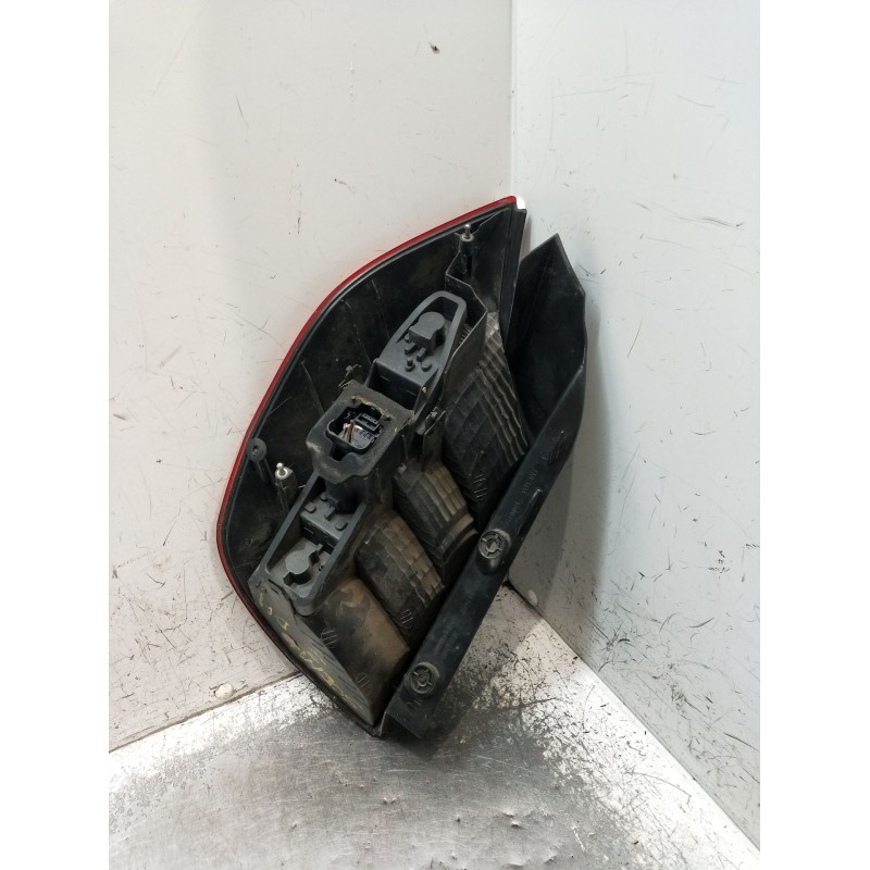 Recambio de piloto trasero derecho para renault scénic ii (jm0/1_) 1.5 dci (jm02, jm13) referencia OEM IAM   