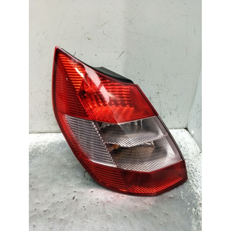 Recambio de piloto trasero izquierdo para renault scénic ii (jm0/1_) 1.5 dci (jm02, jm13) referencia OEM IAM   