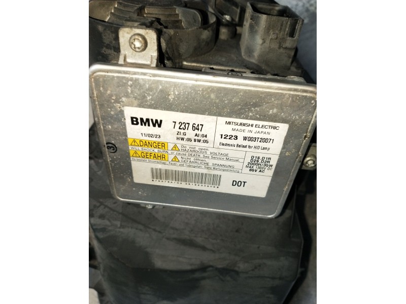 Recambio de faro derecho para bmw 3 (e90) 318 d referencia OEM IAM 631172025849 7237647 XENON 2008