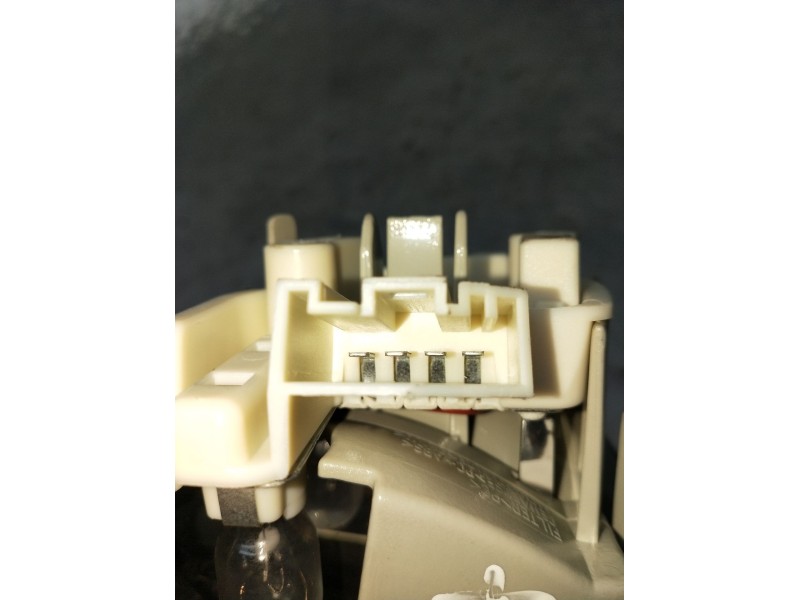Recambio de piloto trasero izquierdo interior para bmw 3 (e90) 318 d referencia OEM IAM 7289427  2008