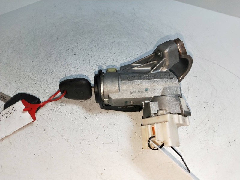 Recambio de conmutador de arranque para toyota yaris 1.4 turbodiesel cat referencia OEM IAM N0502241256B  