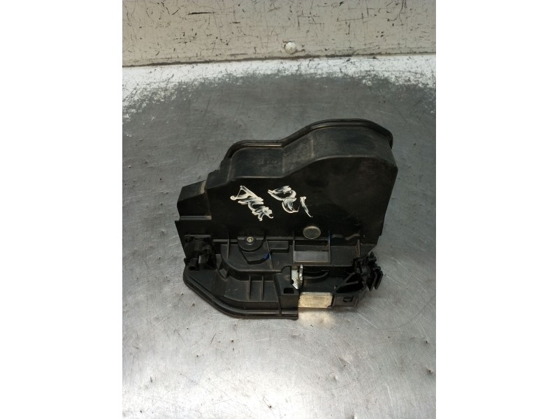Recambio de motor cierre centralizado trasero derecho para bmw 3 (e90) 318 d referencia OEM IAM  4P 2008