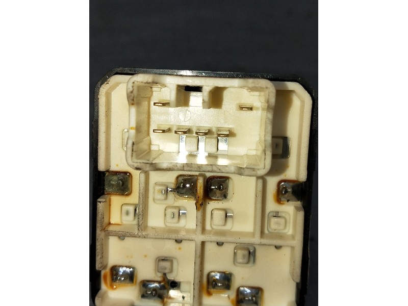 Recambio de mando elevalunas delantero izquierdo para chevrolet aveo / kalos hatchback (t250, t255) 1.2 referencia OEM IAM 20200