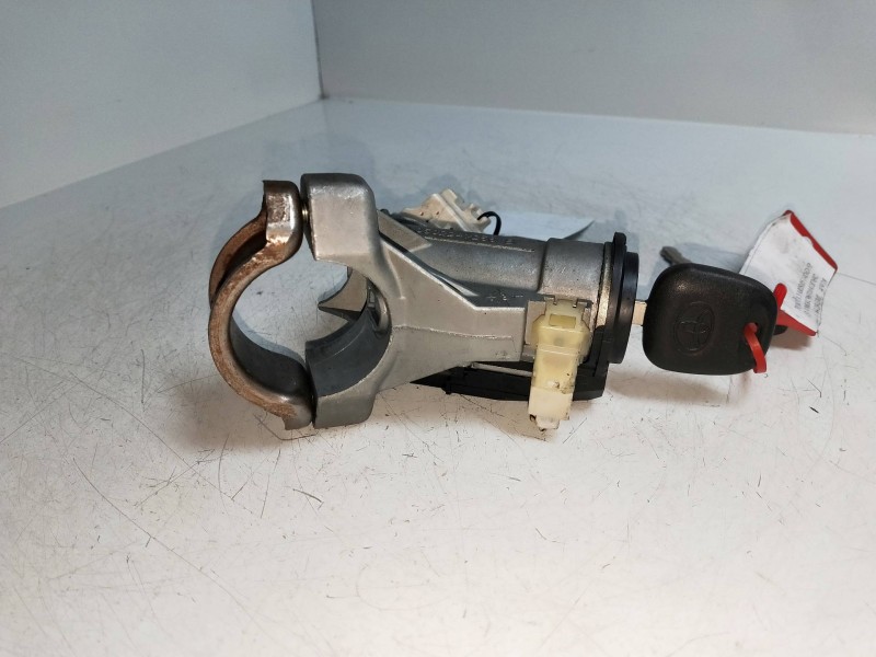 Recambio de conmutador de arranque para toyota yaris 1.4 turbodiesel cat referencia OEM IAM N0502241256B  