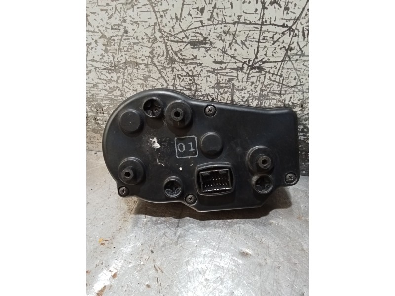 Recambio de cuadro instrumentos para yamaha yzf-r yzf-r6 (rj03) referencia OEM IAM   