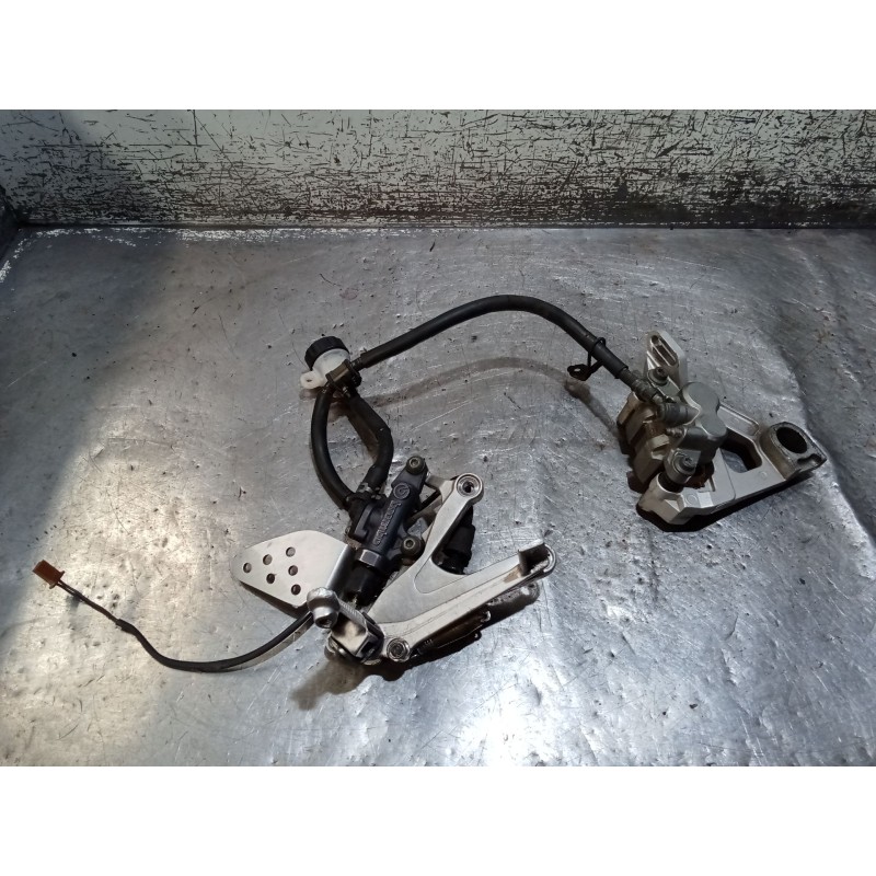 Recambio de pinza freno trasera izquierda para yamaha yzf-r yzf-r6 (rj03) referencia OEM IAM   BOMBA FRENO